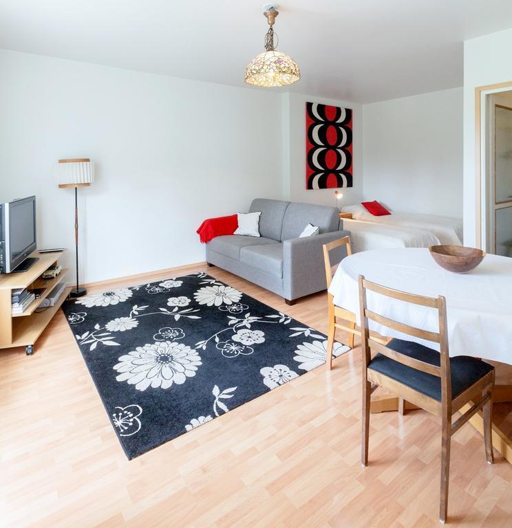Nice Studio In Tapiola Hotel เอสโป ภายนอก รูปภาพ